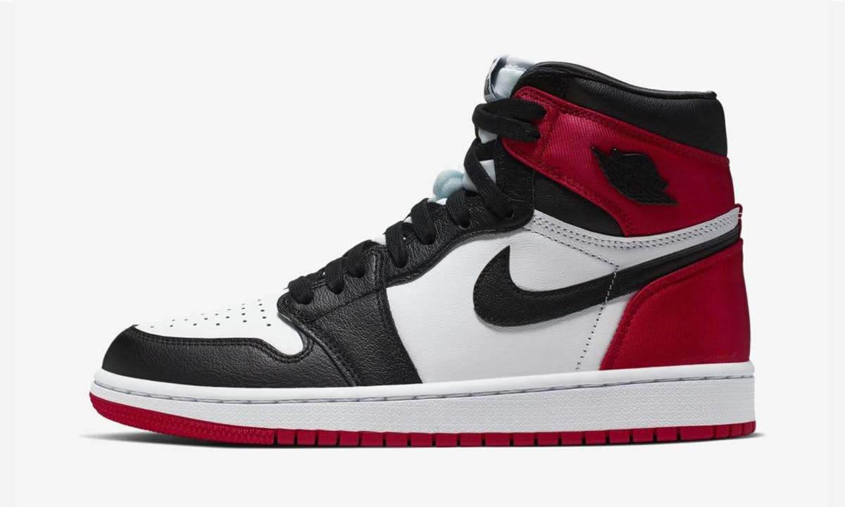 air jordan mid black toe